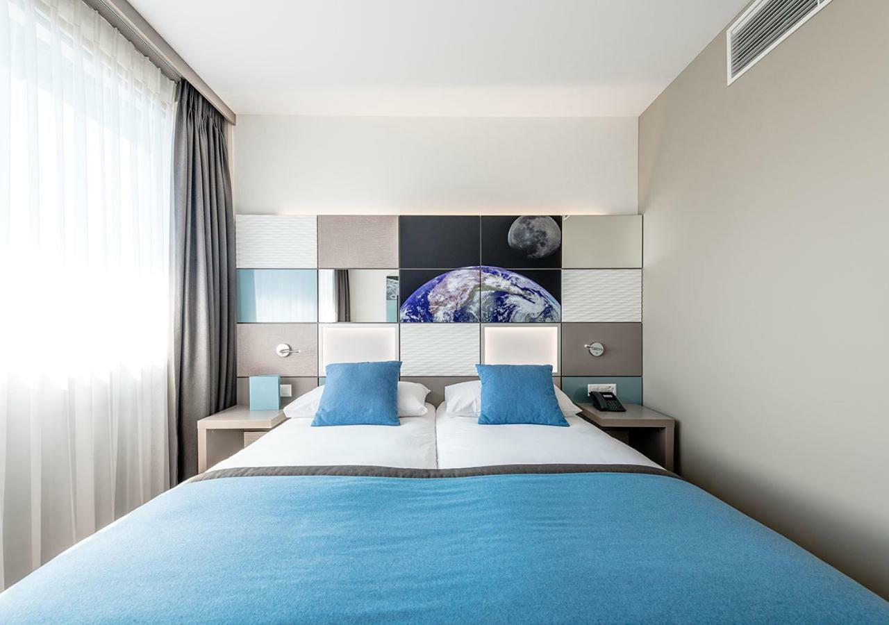 Discovery Hotel 3* Superior Кріссіер Екстер'єр фото