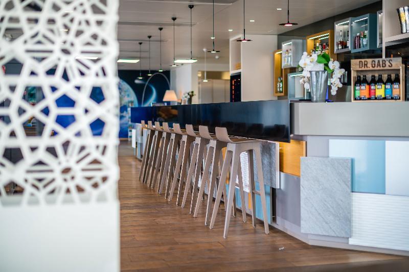 Discovery Hotel 3* Superior Кріссіер Екстер'єр фото